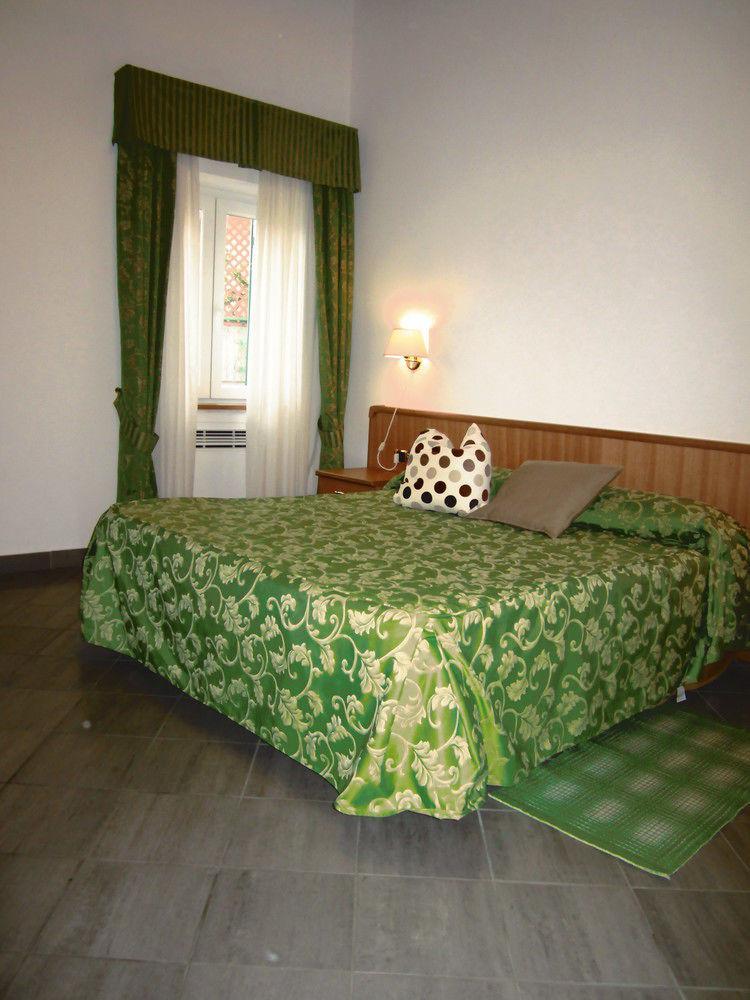Albergo La Veranda Tavarone Exteriör bild