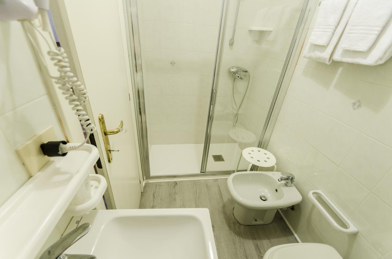 Albergo La Veranda Tavarone Exteriör bild